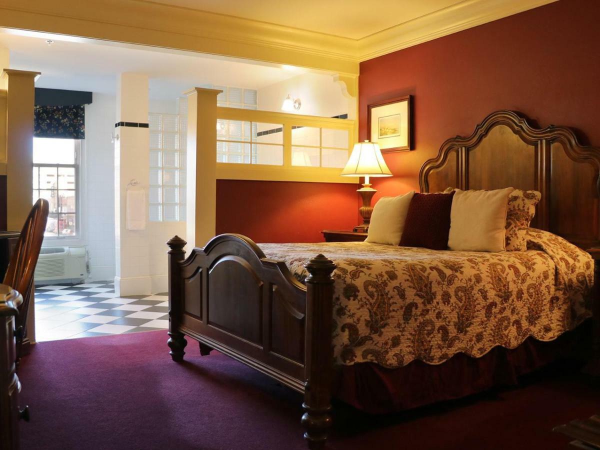 Saint Brendan'S Inn Green Bay Oda fotoğraf