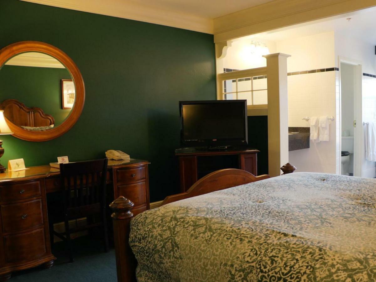 Saint Brendan'S Inn Green Bay Dış mekan fotoğraf