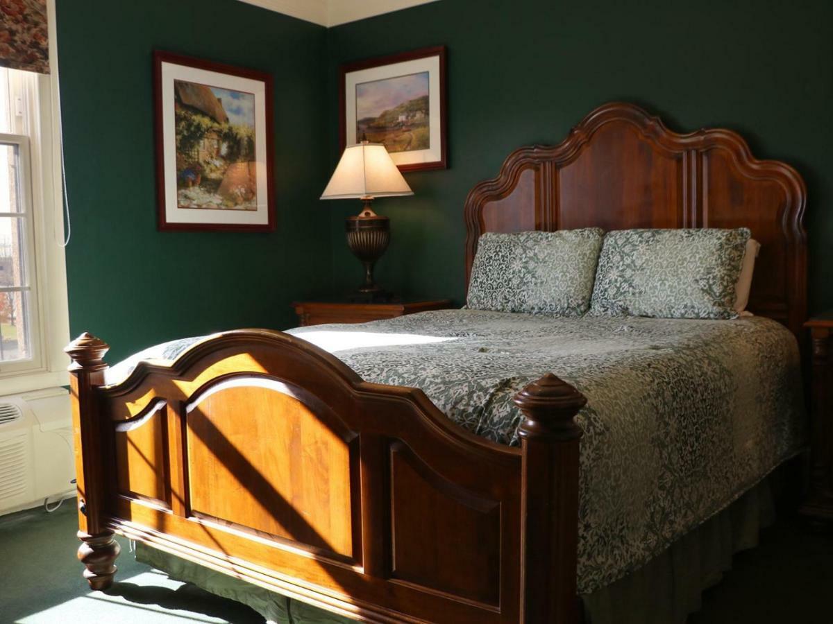 Saint Brendan'S Inn Green Bay Oda fotoğraf