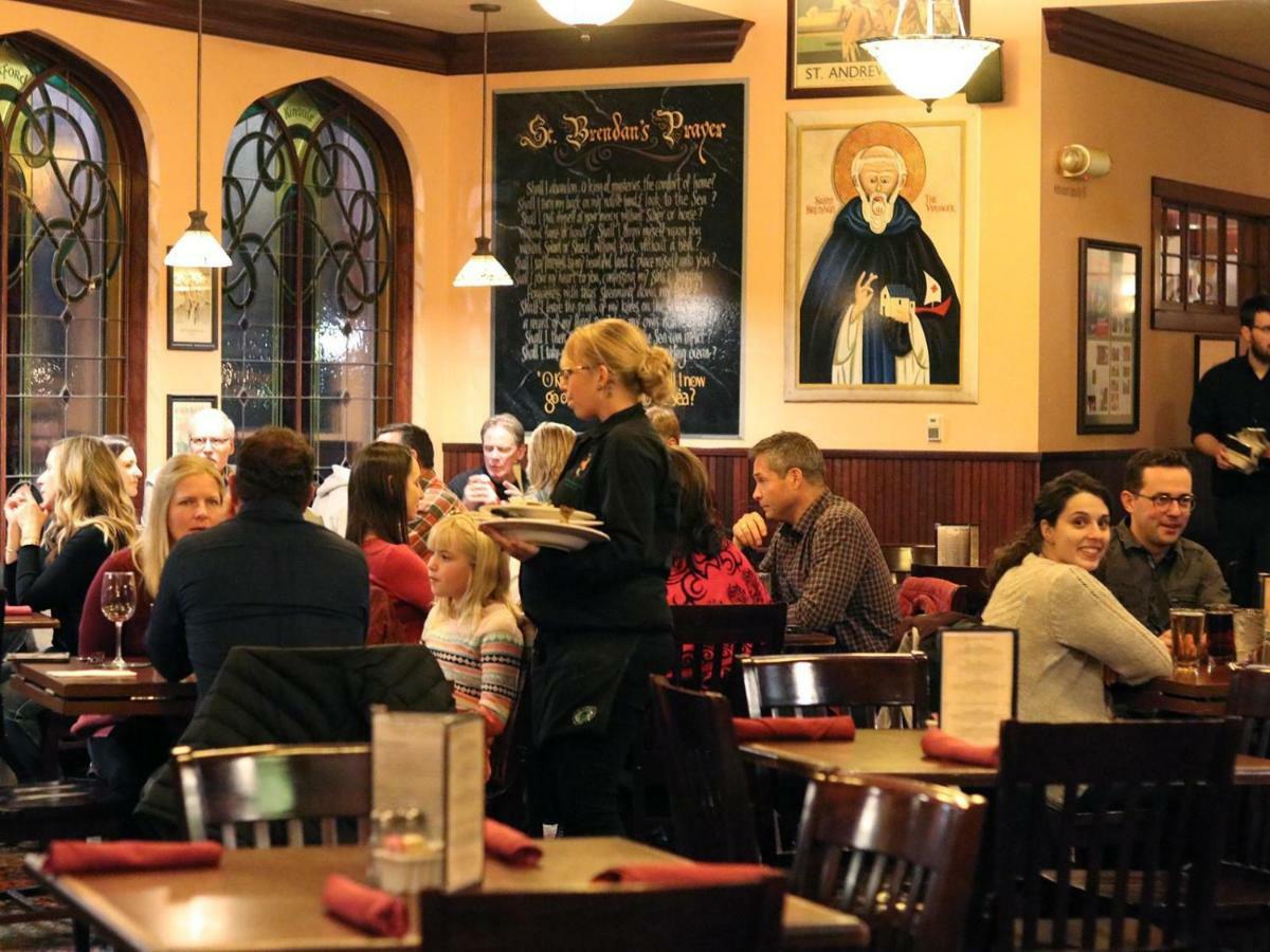 Saint Brendan'S Inn Green Bay Dış mekan fotoğraf
